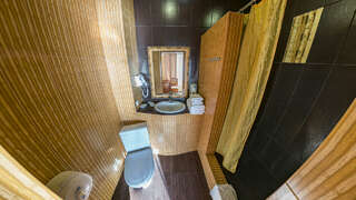 Гостиница Шторм Лазаревское 2х-местный "однокомнатный"  "Вид на Море" (боковой) с балконом-2