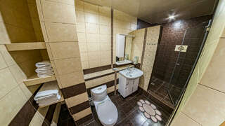 Гостиница Шторм Лазаревское 4х-местный "однокомнатный"  "Без определенного вида" без балкона-4