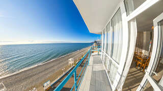 Гостиница Шторм Лазаревское 3х-местный "однокомнатный" Люкс "Вид на Море" (панорамный прямой) с балконом-8